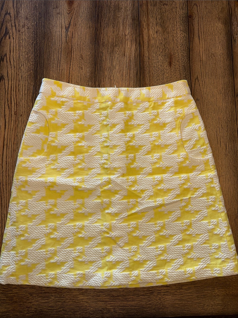 J. McLaughlin Yellow and White Houndstooth A-Line Skirt